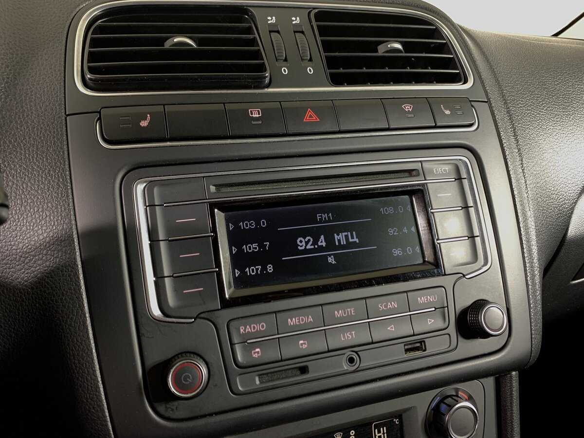 Volkswagen Polo, 2013 Фото №15