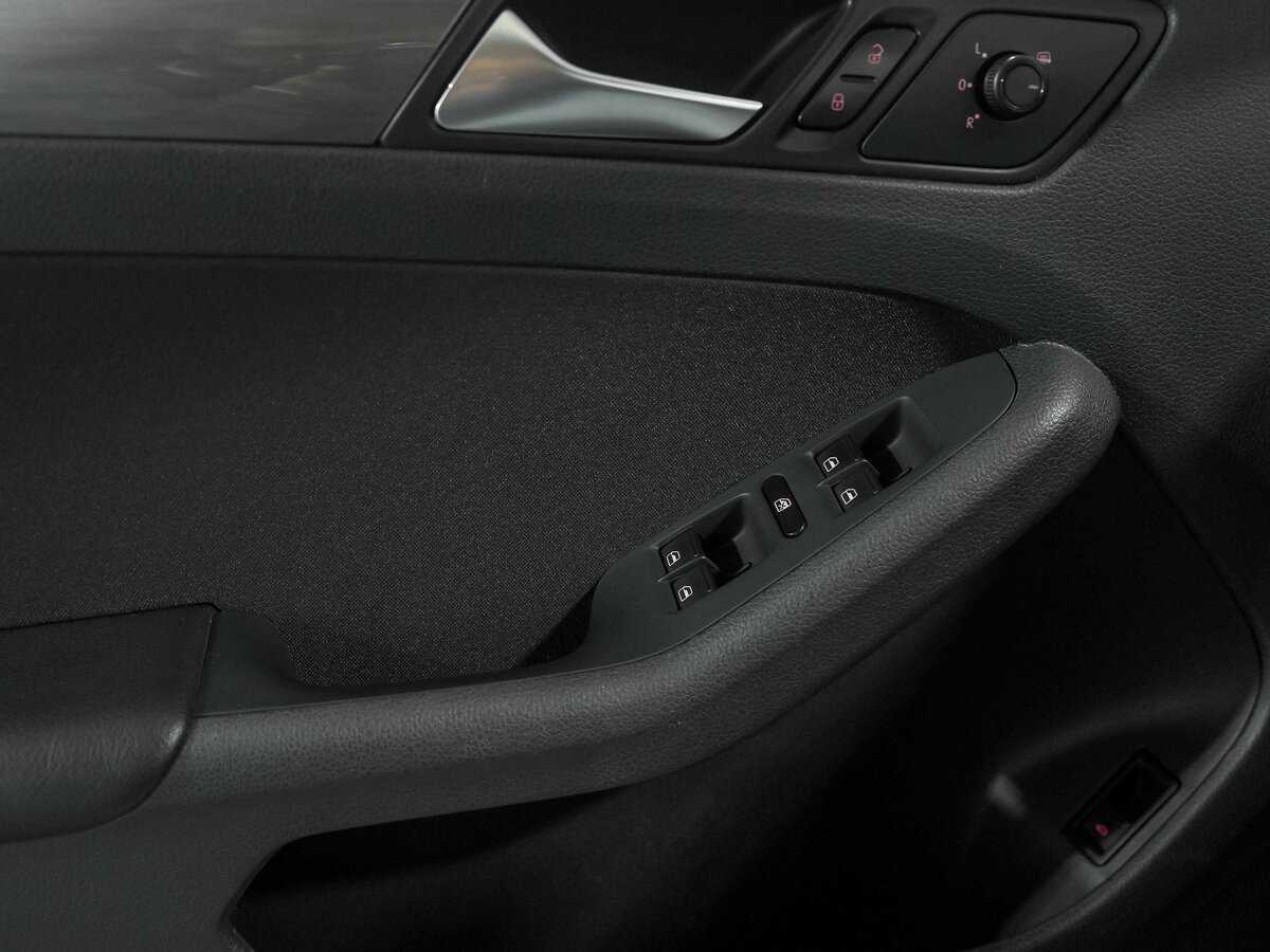 Volkswagen Jetta, 2016 Фото №10