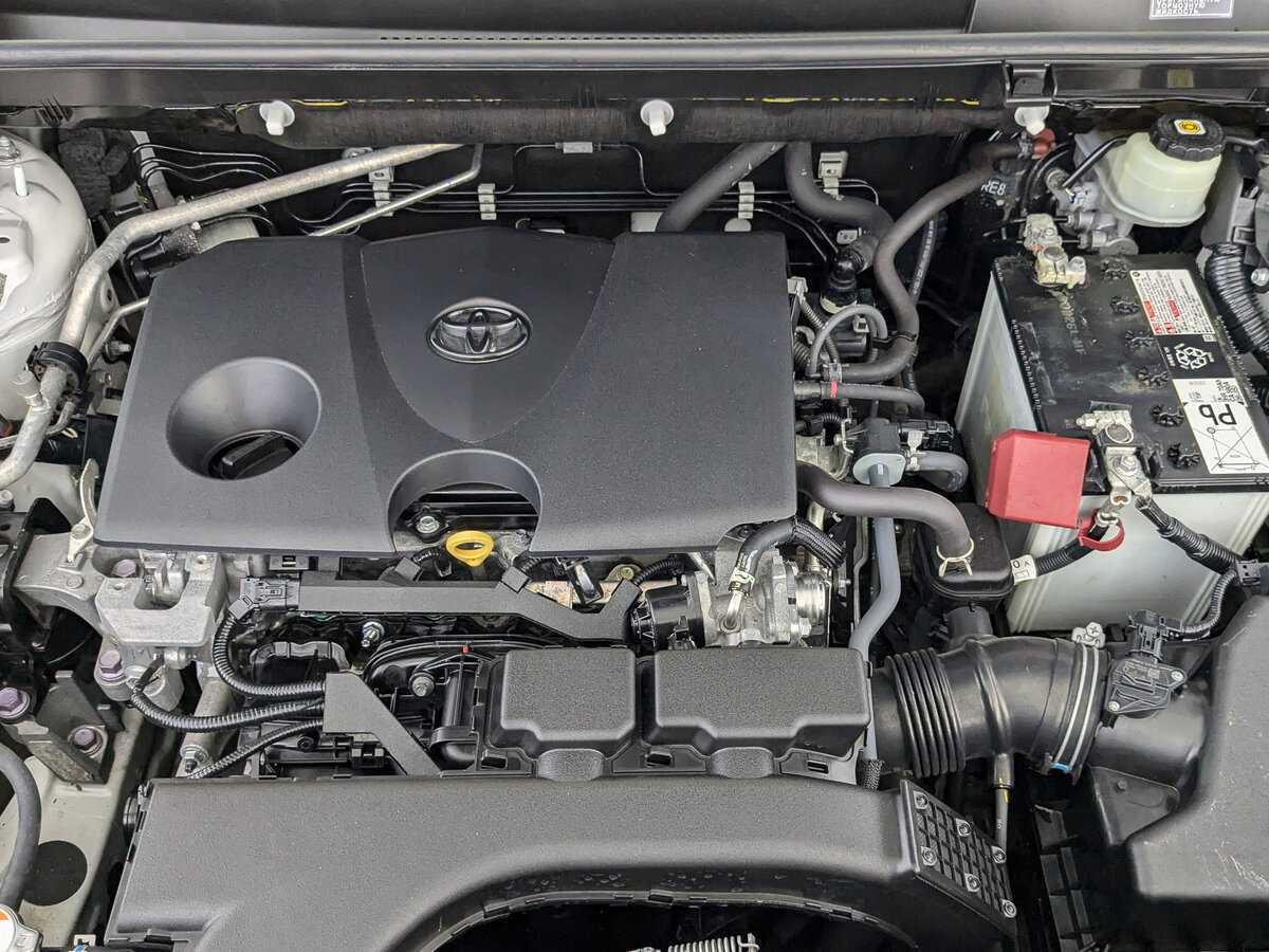 Toyota RAV4, 2021 Фото №9