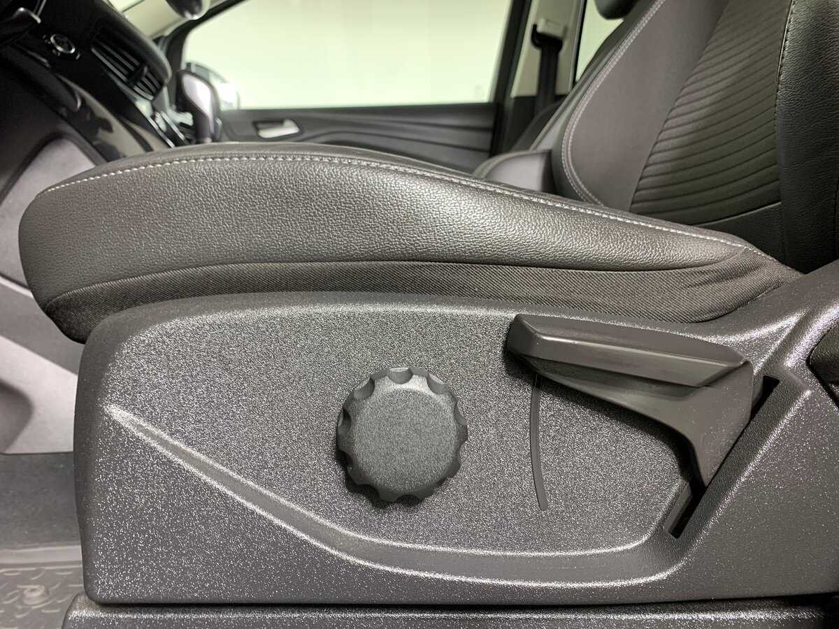 Ford Kuga, 2017 Фото №17