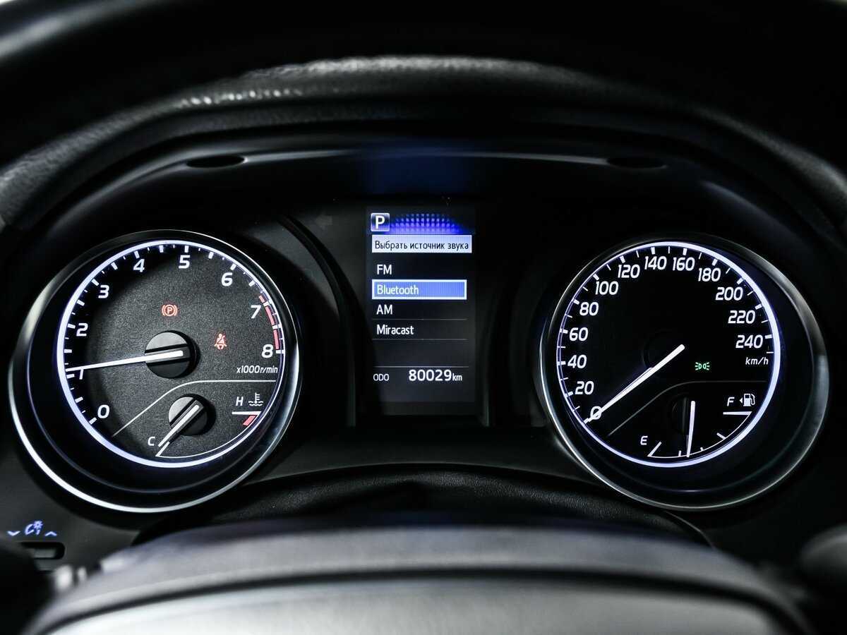 Toyota Camry, 2022 Фото №10