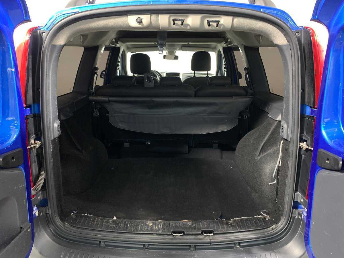 Lada (ВАЗ) Largus Cross, 2021 Фото №20