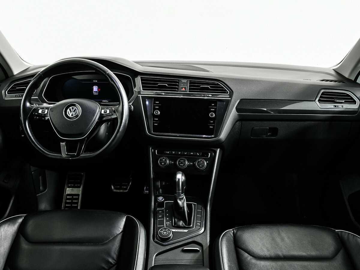 Volkswagen Tiguan, 2018 Фото №11
