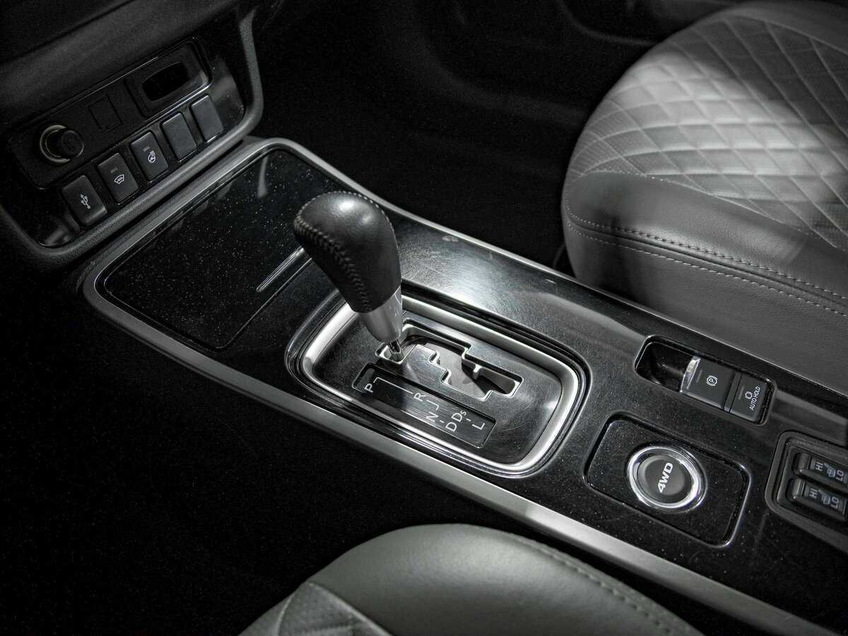 Mitsubishi Outlander, 2018 Фото №14