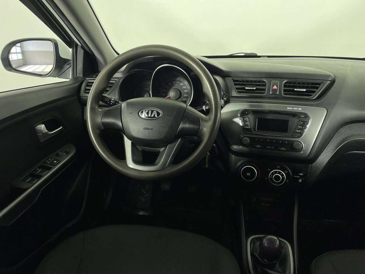 Kia Rio 5-speed, 2013 Фото №9