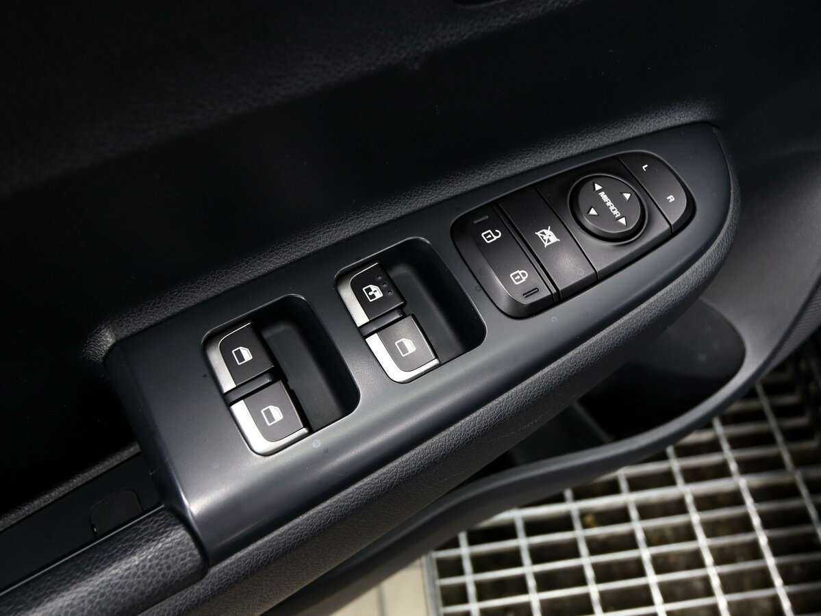 Kia Rio, 2020 Фото №16