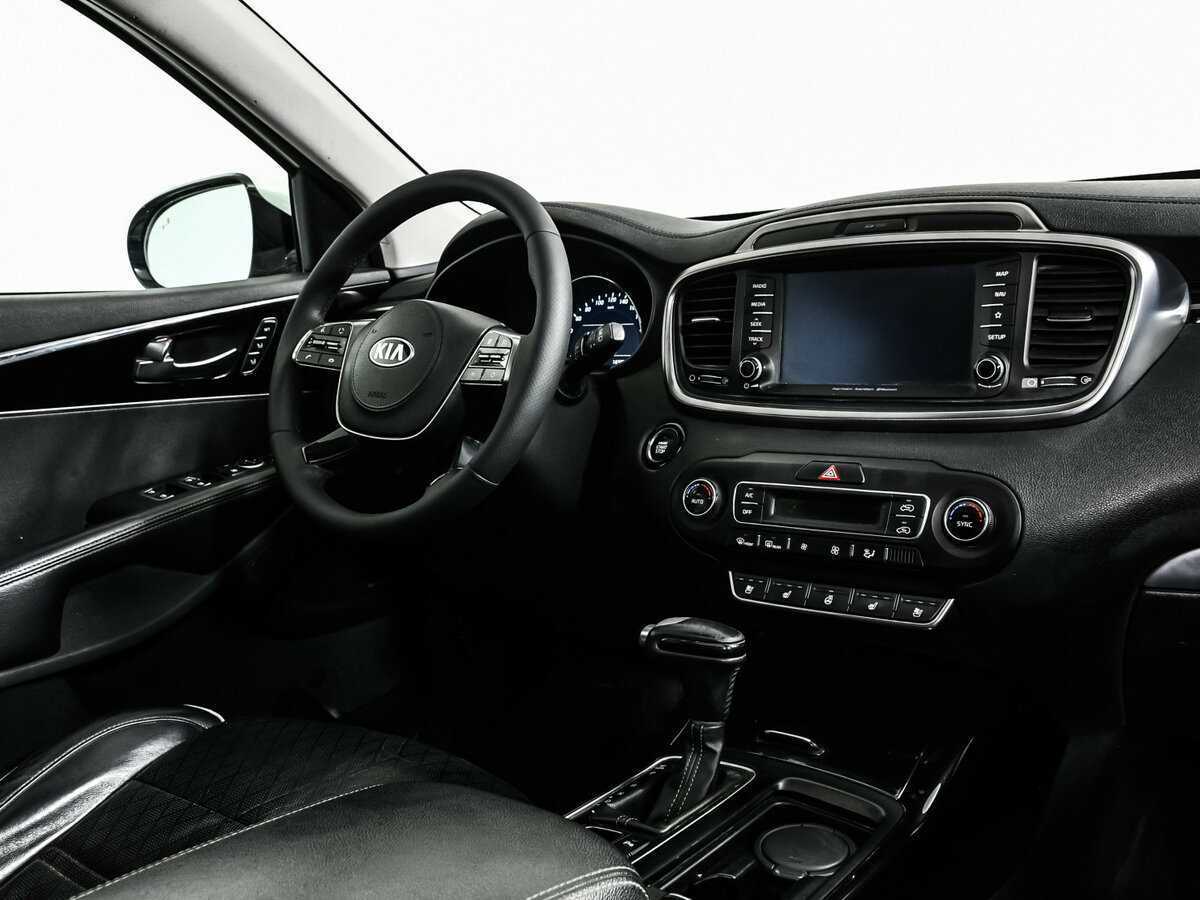 Kia Sorento, 2018 Фото №9