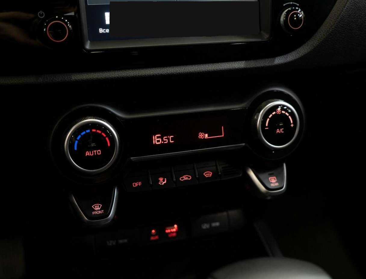 Kia Rio, 2018 Фото №13