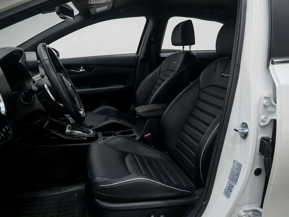 Kia Cerato, 2022 Фото №12