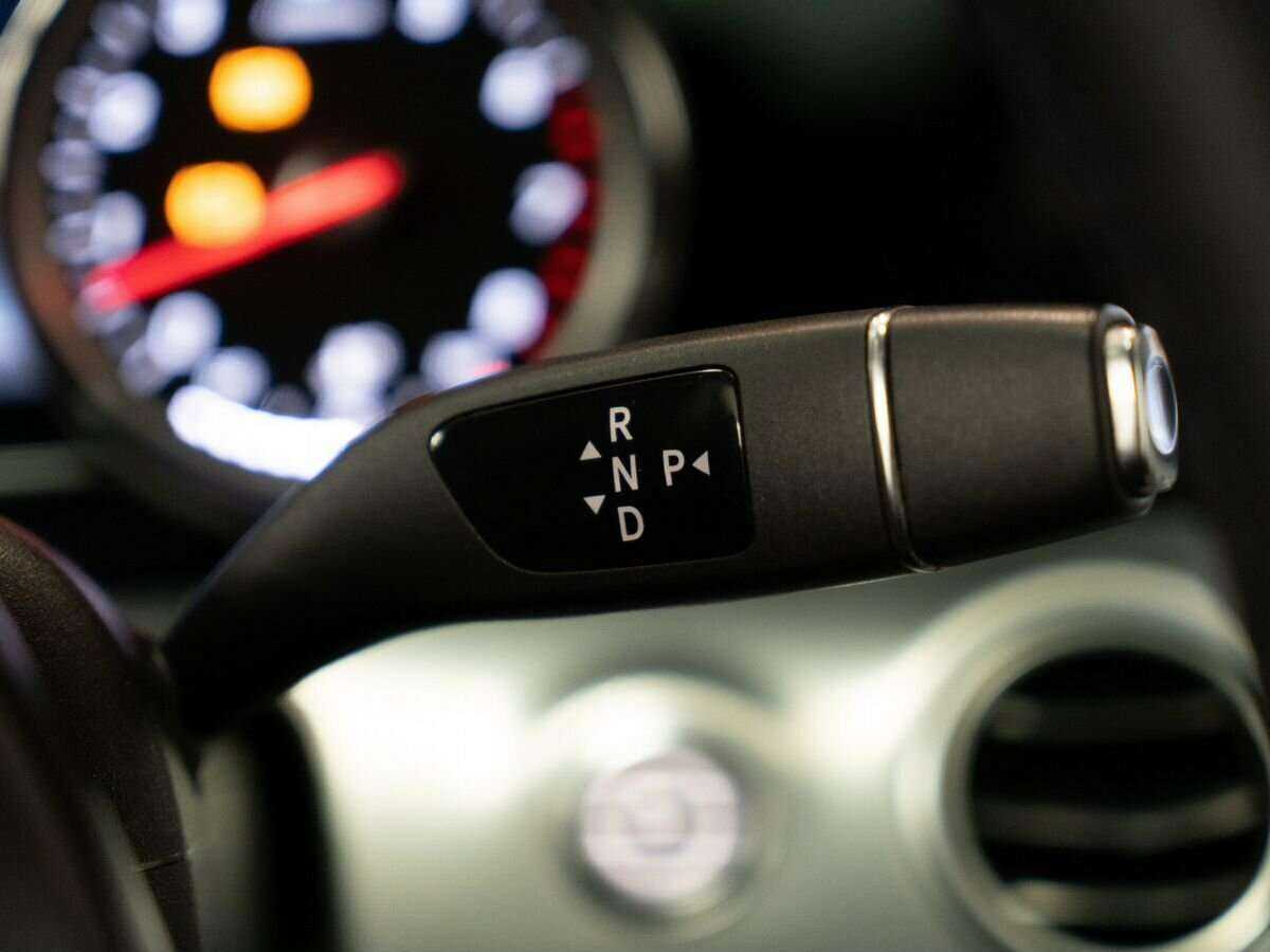 Mercedes-Benz E-Класс 200, 2017 Фото №20