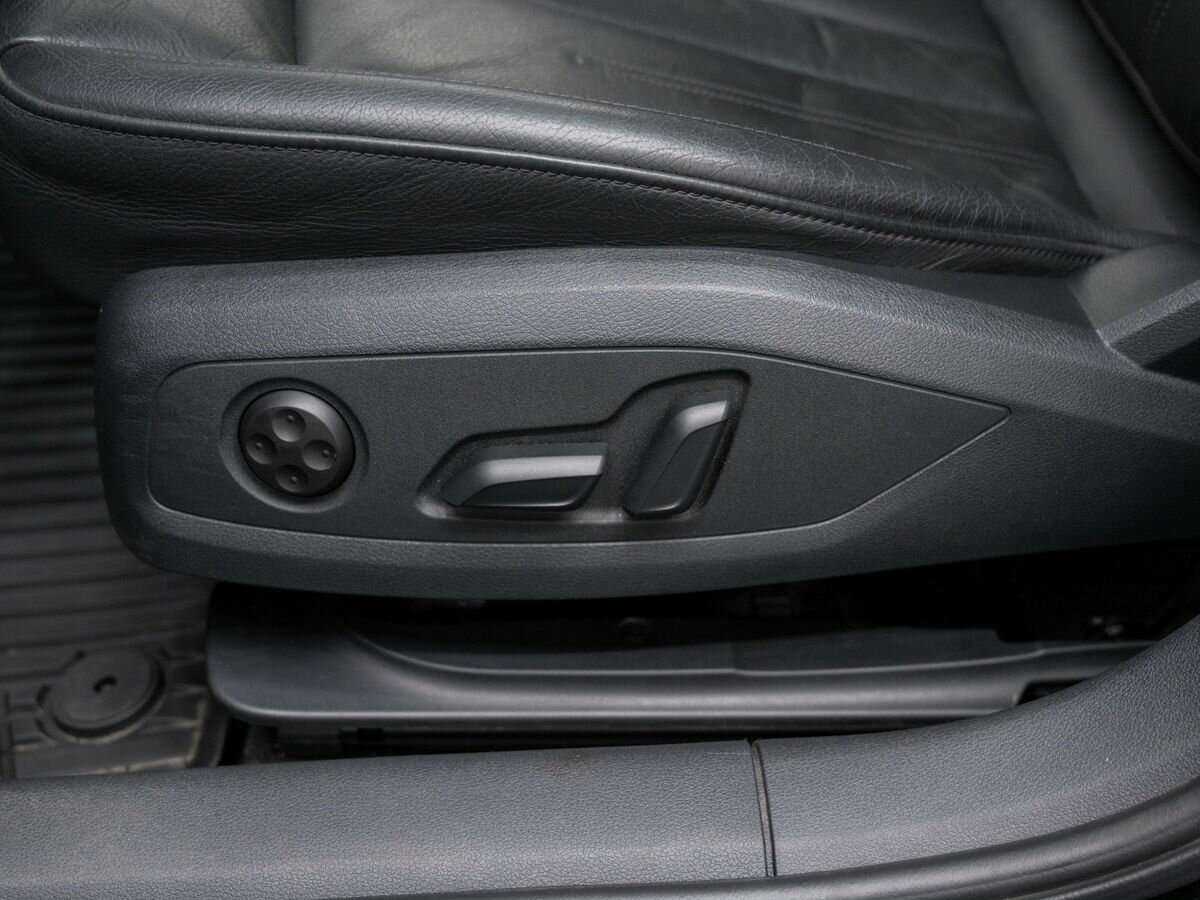 Audi A4, 2017 Фото №17