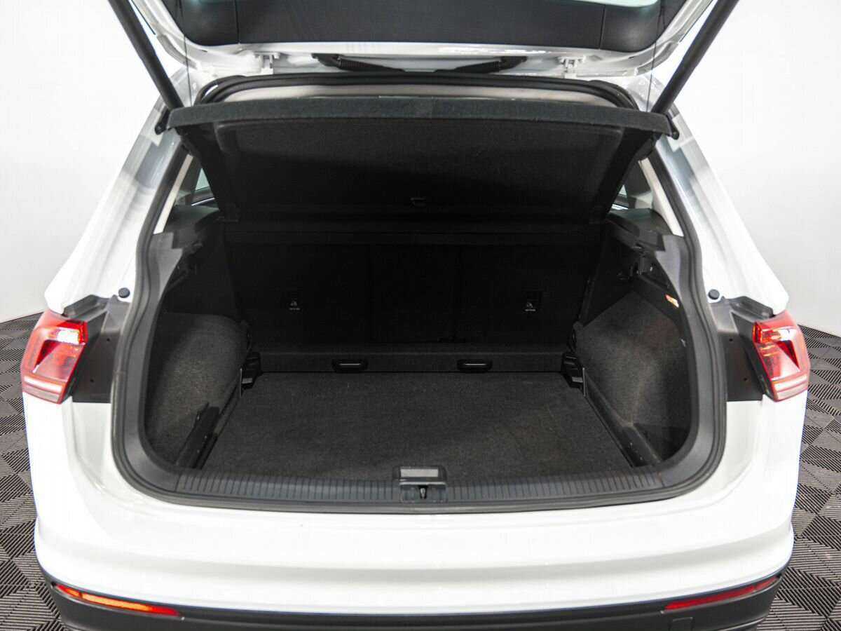 Volkswagen Tiguan, 2019 Фото №28