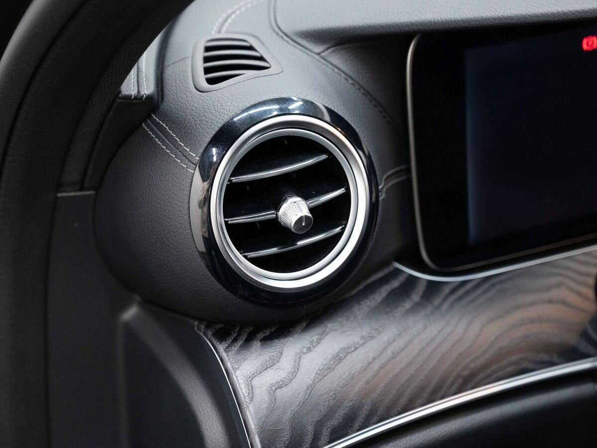 Mercedes-Benz E-Класс 200, 2017 Фото №21