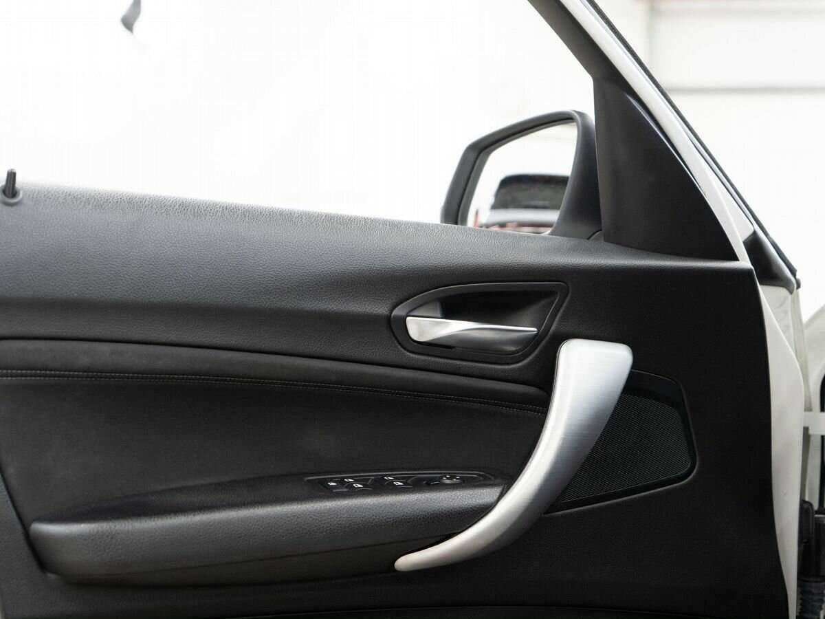 BMW 1 серии 116i, 2014 Фото №15