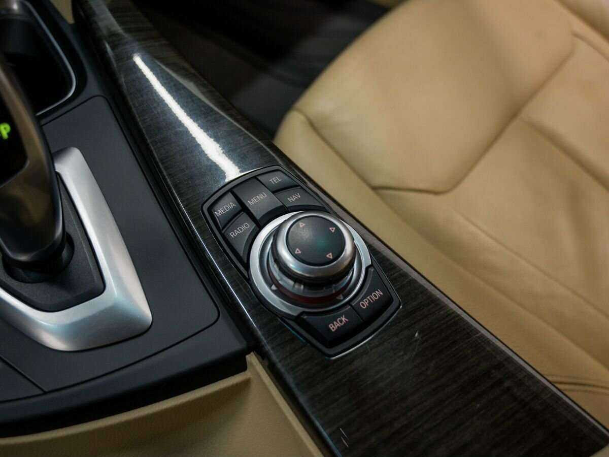 BMW 3 серии 328i, 2012 Фото №15