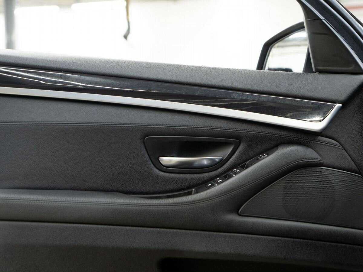 BMW 5 серии 520i, 2014 Фото №15