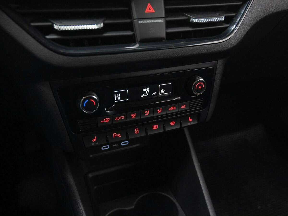 Volkswagen Polo, 2020 Фото №19