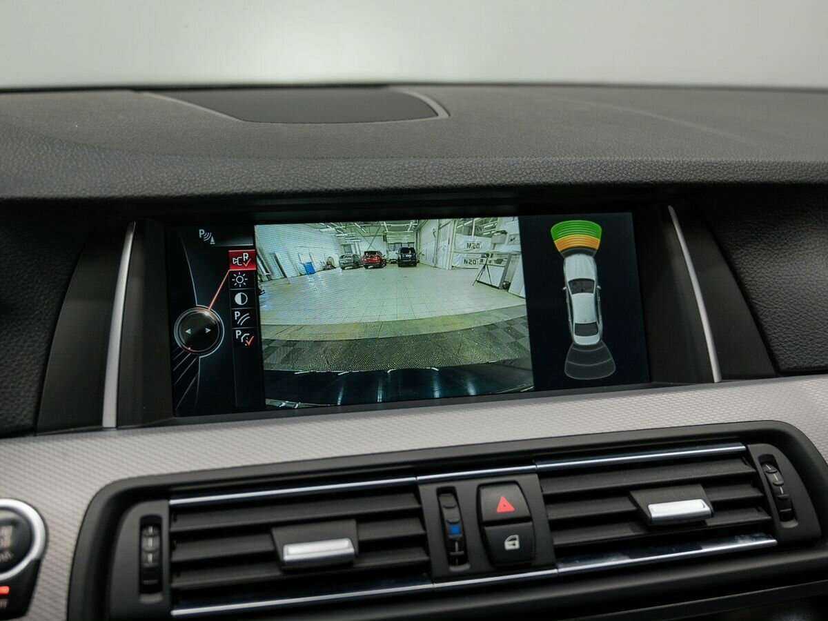 BMW 5 серии 528i xDrive, 2014 Фото №24