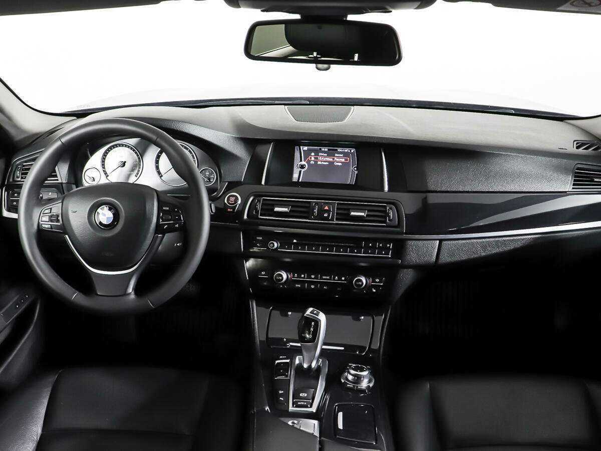 BMW 5 серии 528i xDrive, 2013 Фото №11
