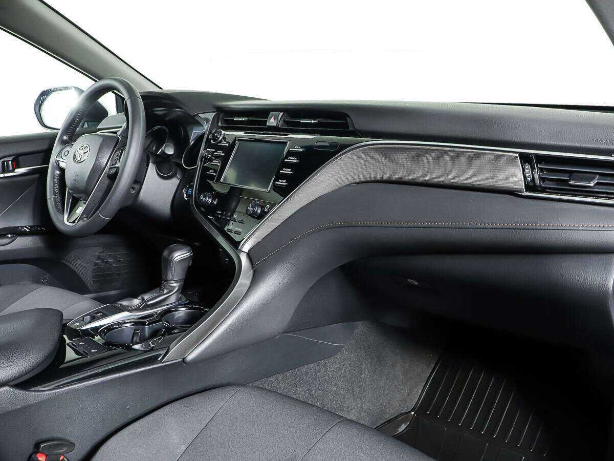 Toyota Camry, 2020 Фото №9