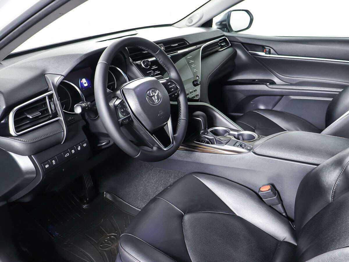 Toyota Camry, 2018 Фото №13