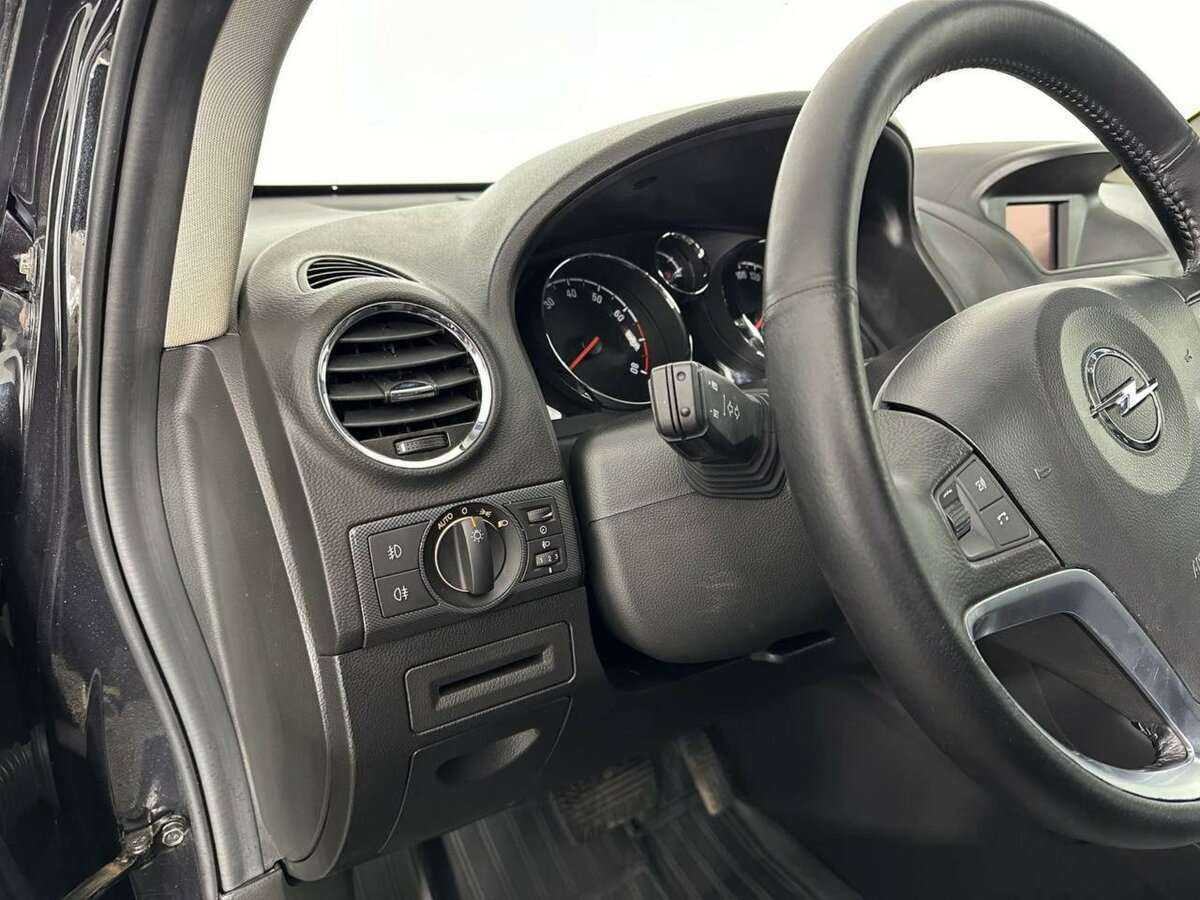 Opel Antara, 2013 Фото №9