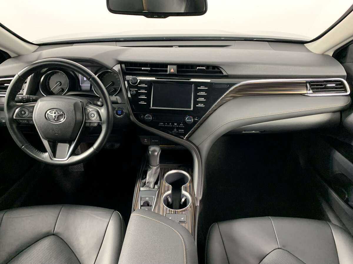 Toyota Camry, 2019 Фото №14