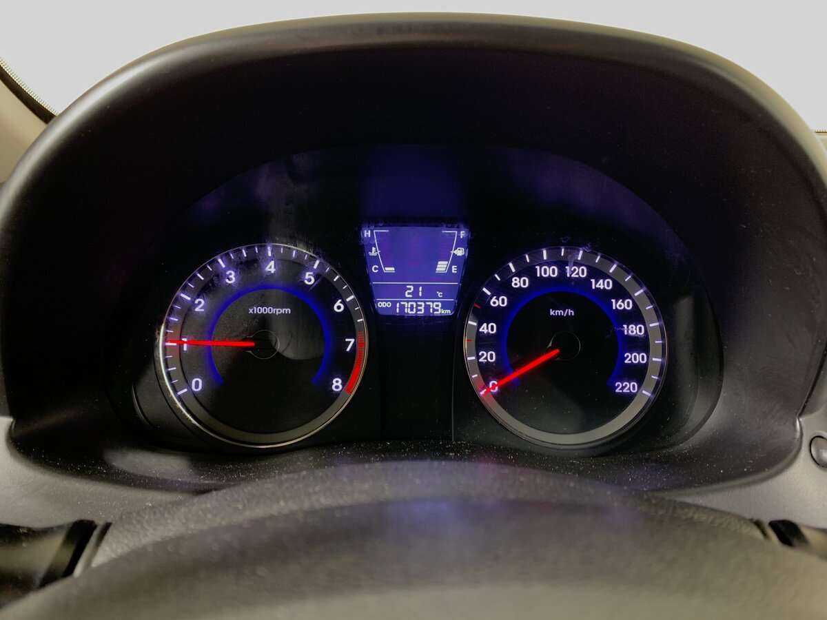 Hyundai Solaris, 2012 Фото №12