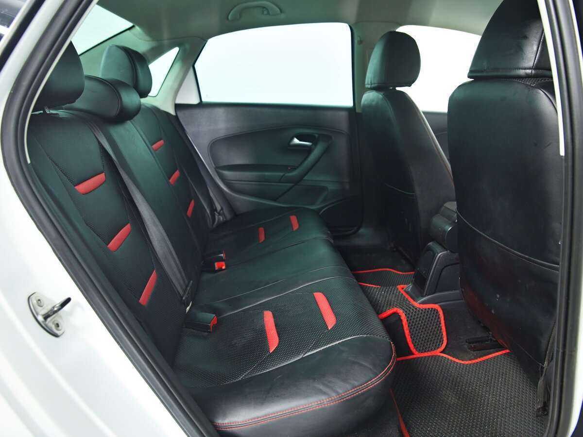 Volkswagen Polo, 2018 Фото №17