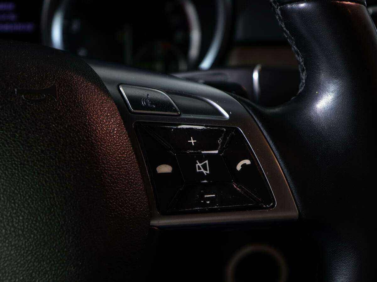 Mercedes-Benz M-Класс 350, 2012 Фото №20