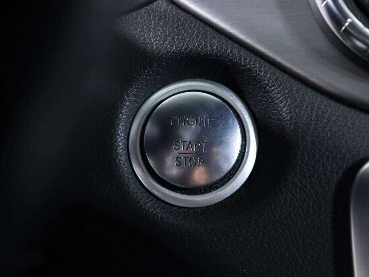 Mercedes-Benz CLA 250, 2018 Фото №16