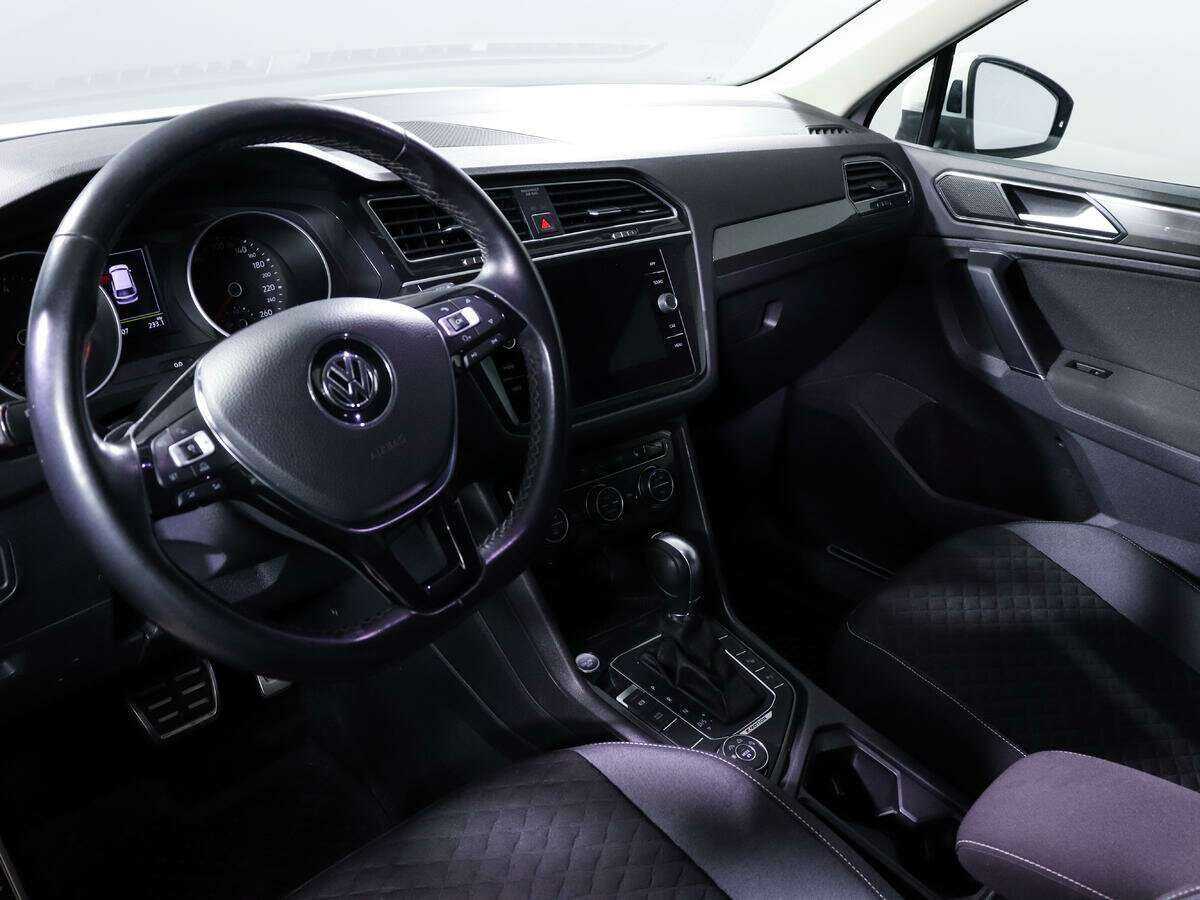 Volkswagen Tiguan, 2018 Фото №13