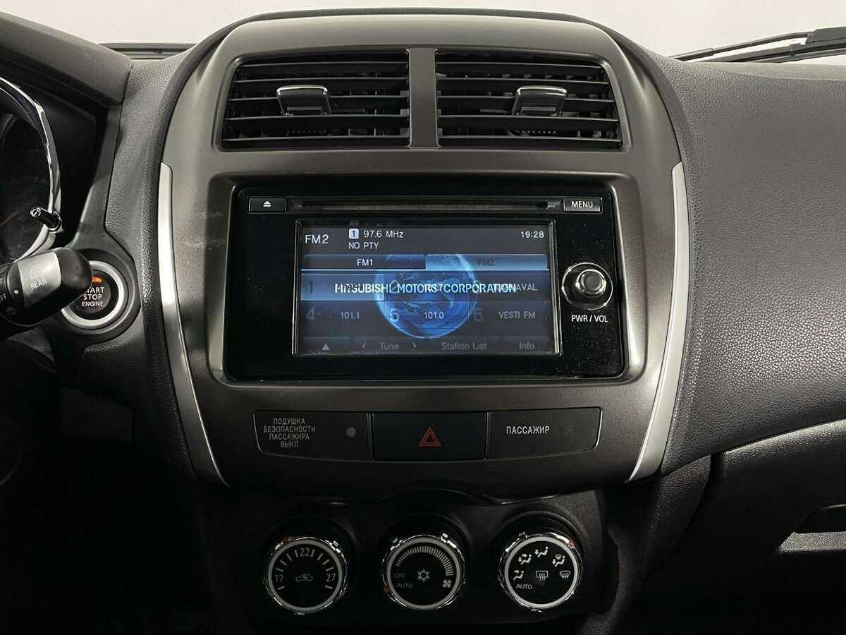 Mitsubishi ASX, 2012 Фото №12
