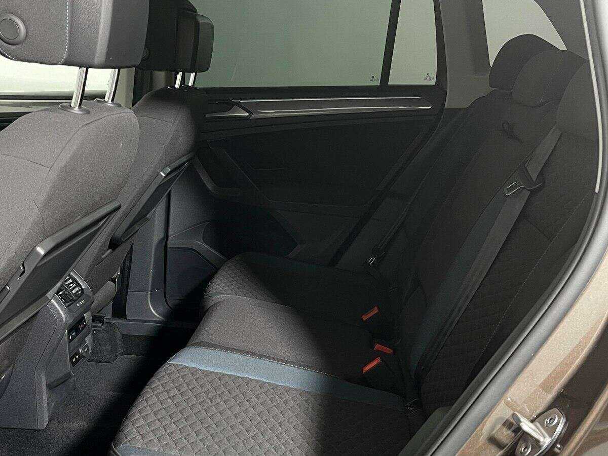 Volkswagen Tiguan, 2019 Фото №10