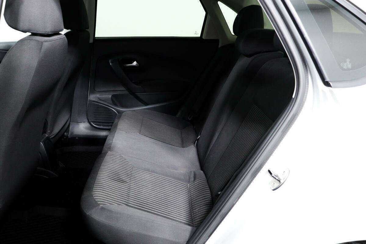 Volkswagen Polo, 2012 Фото №12