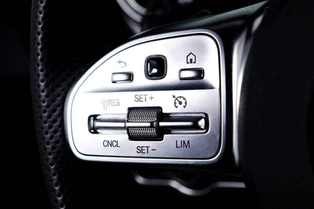 Mercedes-Benz A-Класс 200, 2020 Фото №14