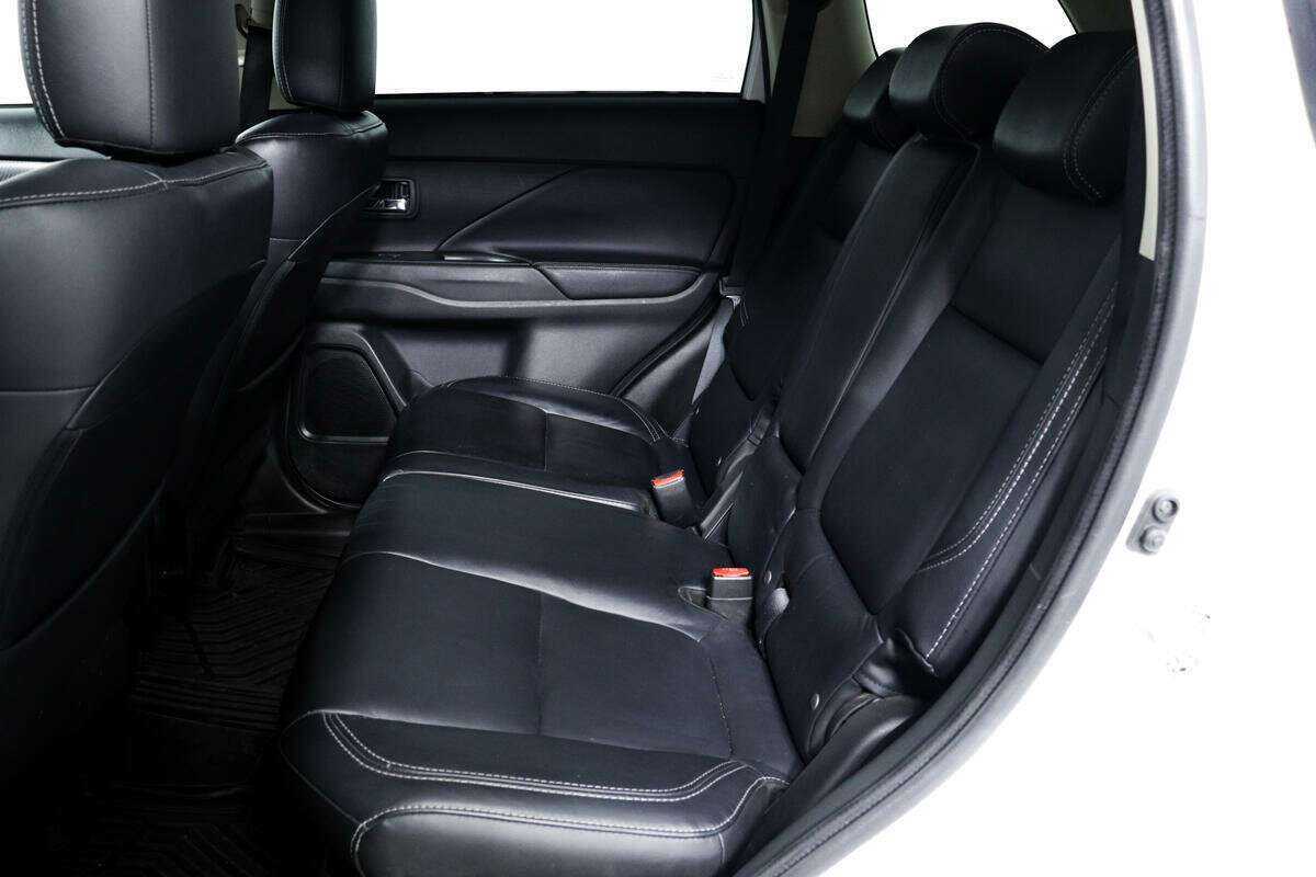 Mitsubishi Outlander, 2019 Фото №12