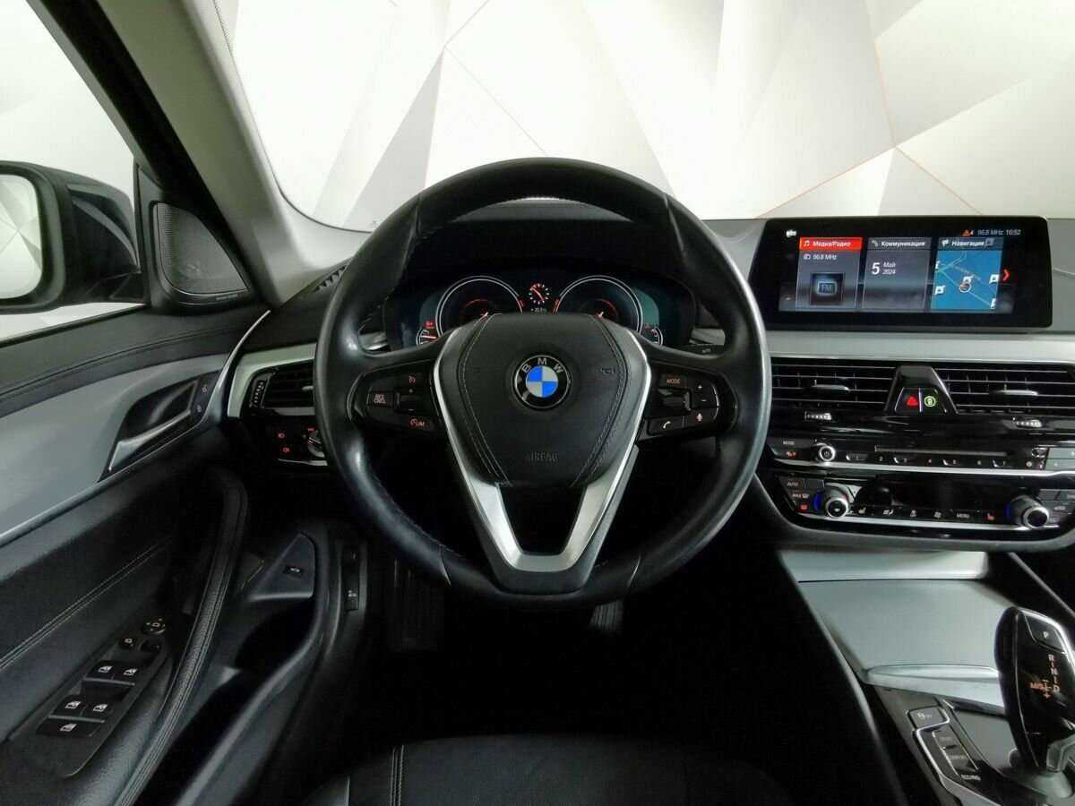 BMW 5 серии 520d xDrive, 2018 Фото №15