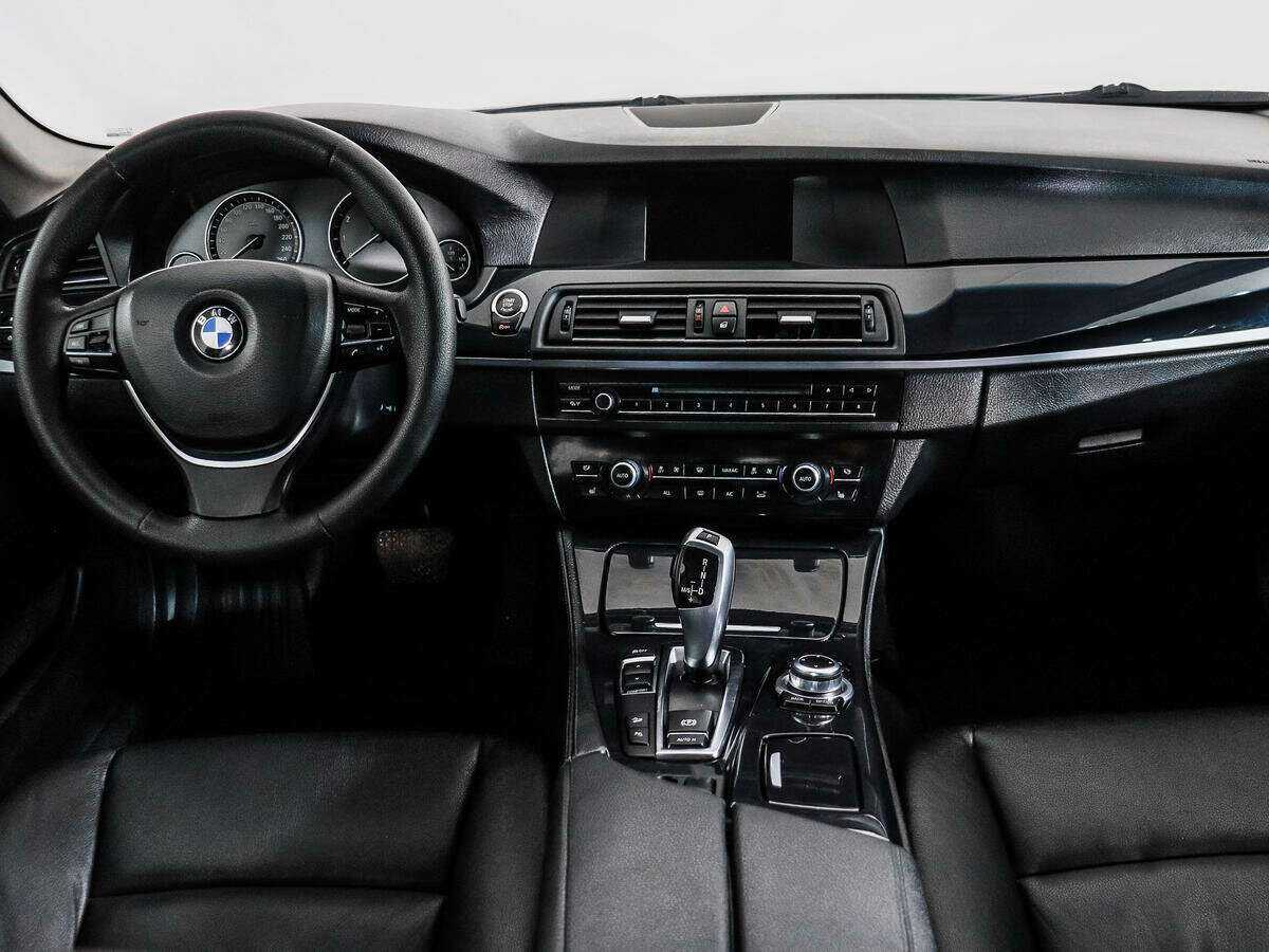 BMW 5 серии 528i xDrive, 2013 Фото №13
