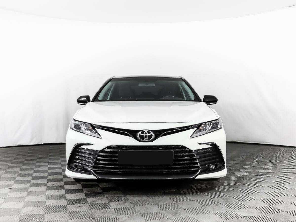 Toyota Camry, 2021 - 80 790 км. | Фото №2