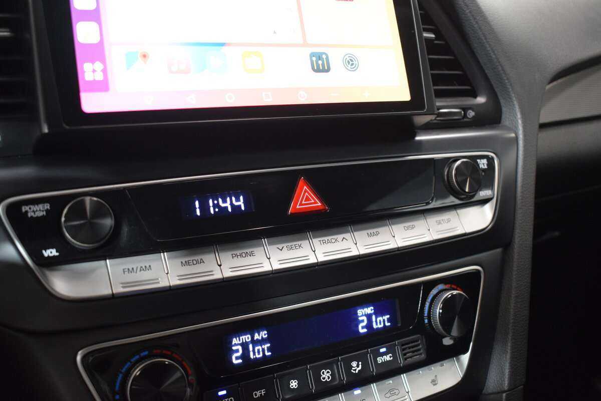 Hyundai Sonata, 2018 Фото №18