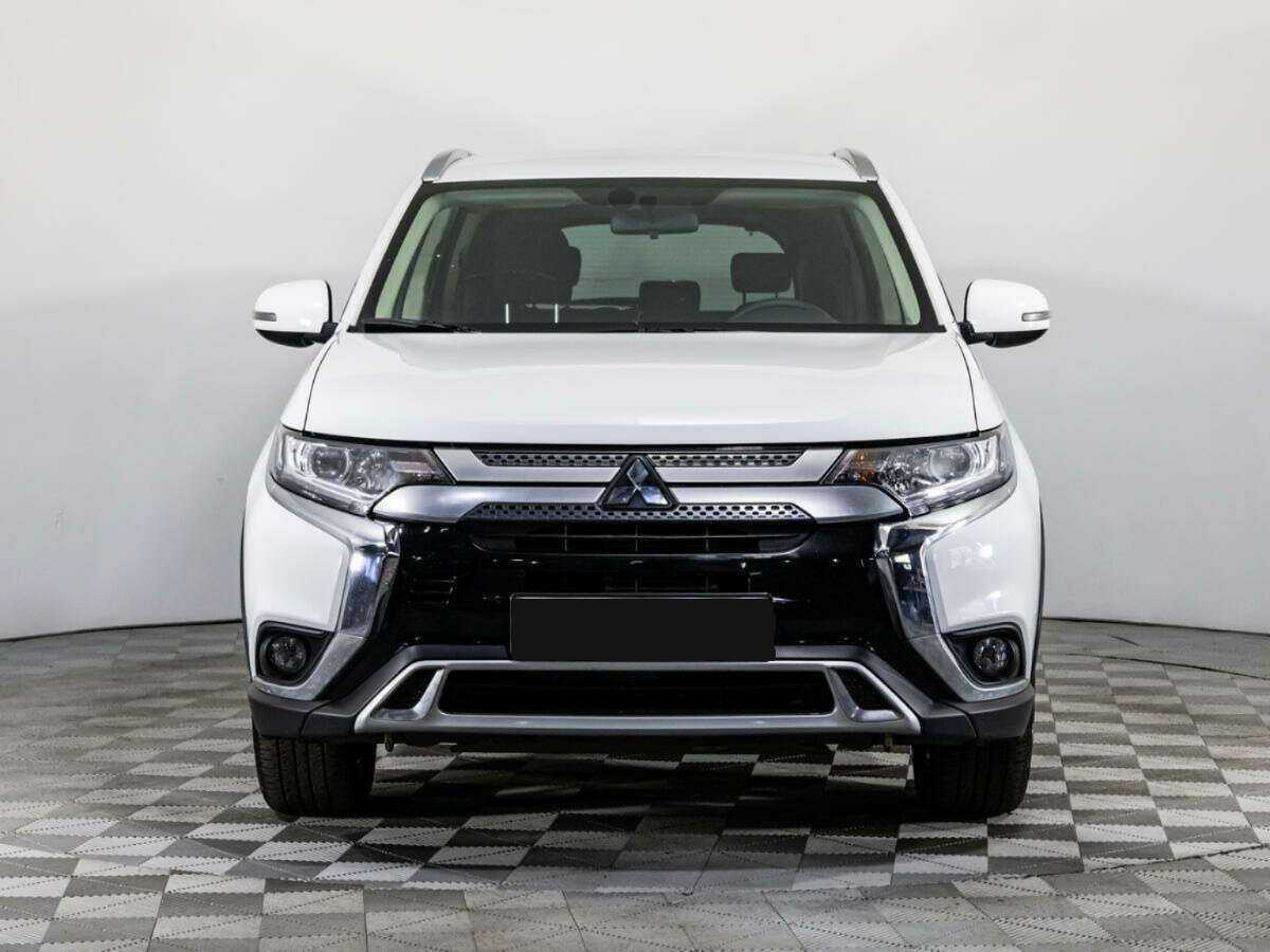Mitsubishi Outlander, 2021 - 35 571 км. | Фото №2