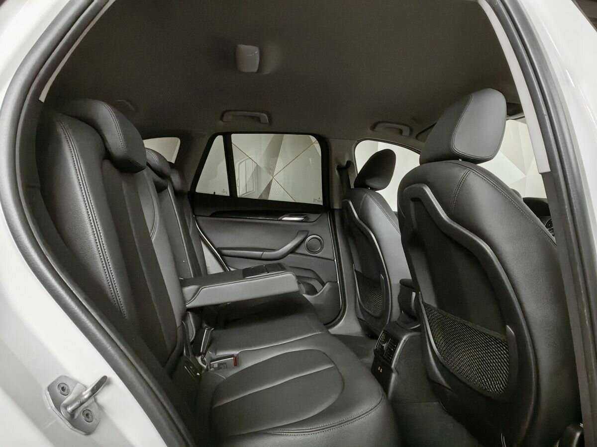 BMW X1 18i sDrive, 2020 Фото №12