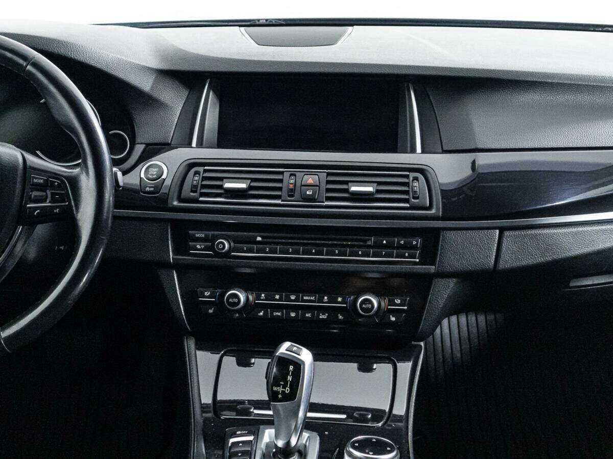 BMW 5 серии 530d xDrive, 2014 Фото №14