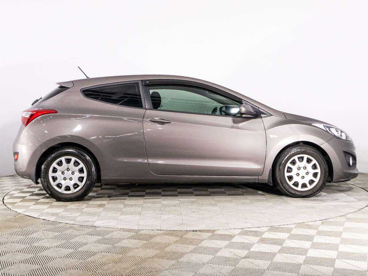 Hyundai i30, 2013 Фото №4