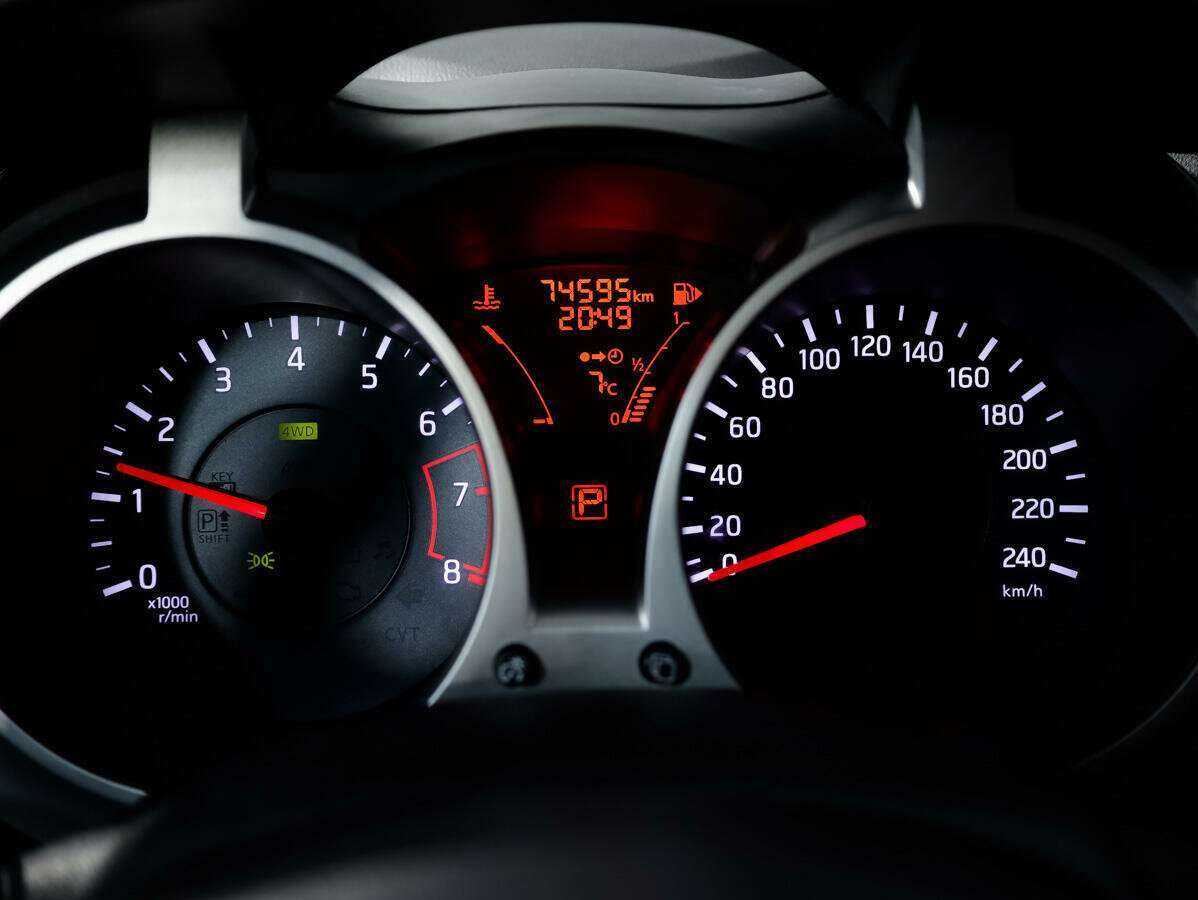 Nissan Juke, 2014 Фото №16