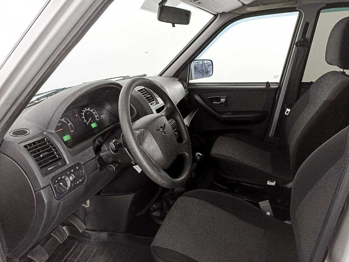 УАЗ Patriot, 2014 Фото №13