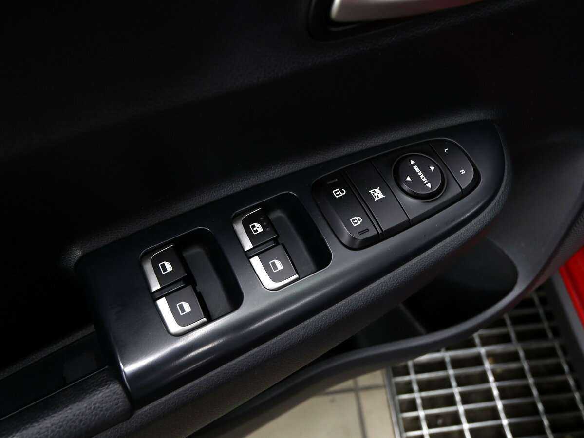 Kia Rio X-Line, 2019 Фото №16