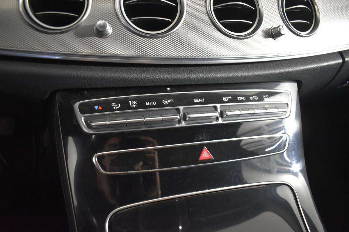 Mercedes-Benz E-Класс 200 d, 2018 Фото №18