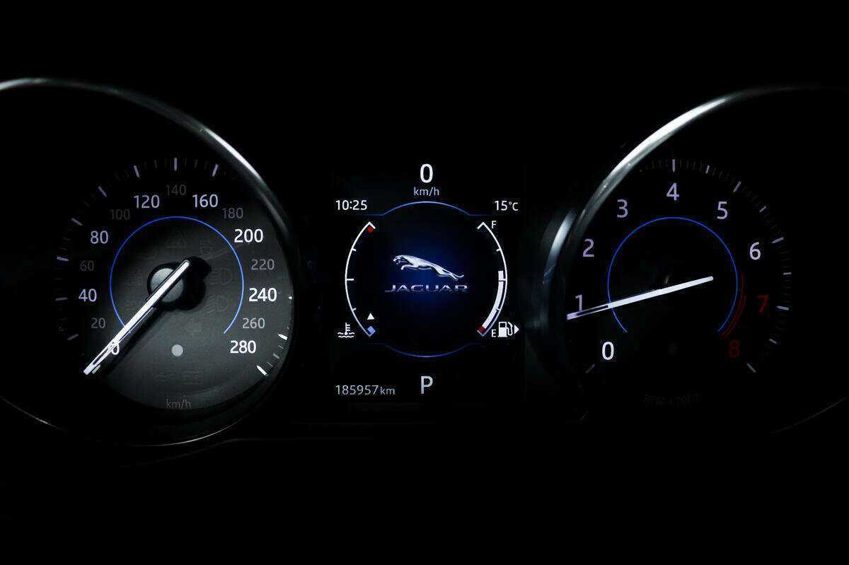 Jaguar XF, 2016 Фото №10